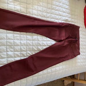 Size 3 maroon jeggings